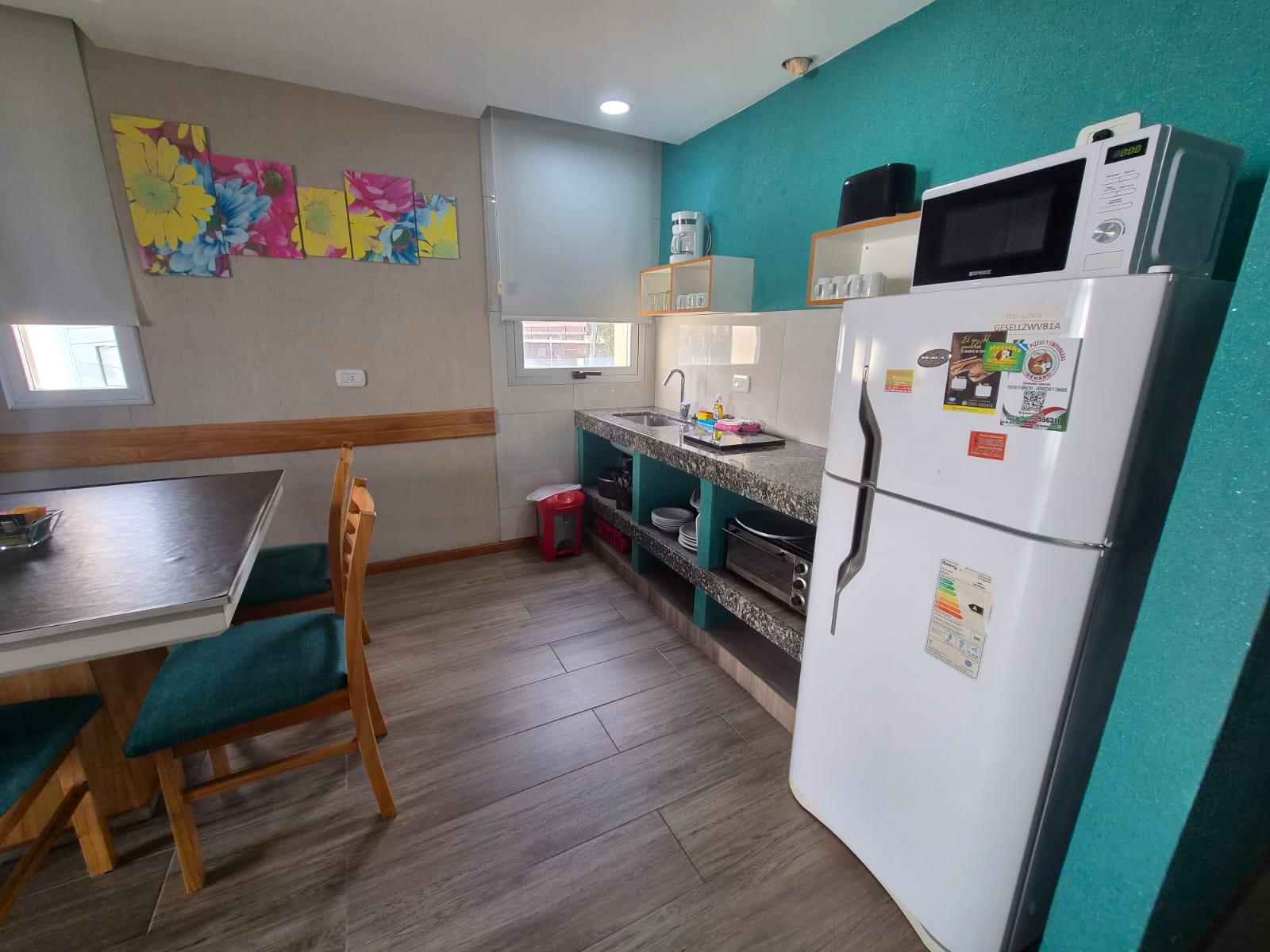 Cocina y comedor del departamento